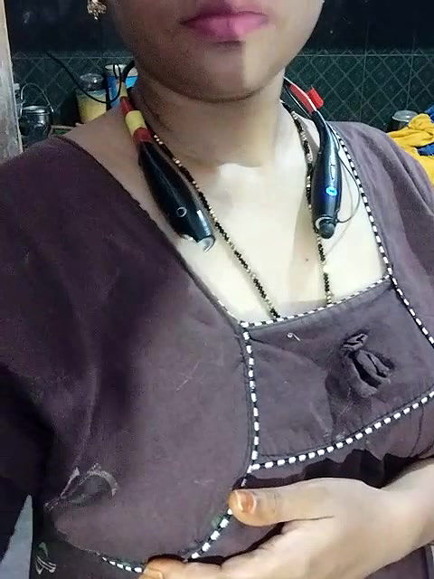 Stripchat-Public.Show-c-Sexynageena-2025.06.15.013106