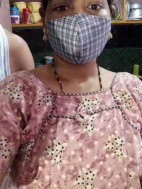 Stripchat-Public.Show-c-Sexynageena-2025.06.18.053139