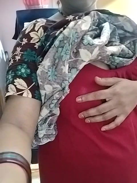 Stripchat-Public.Show-c-Sexynageena-2025.06.19.060611