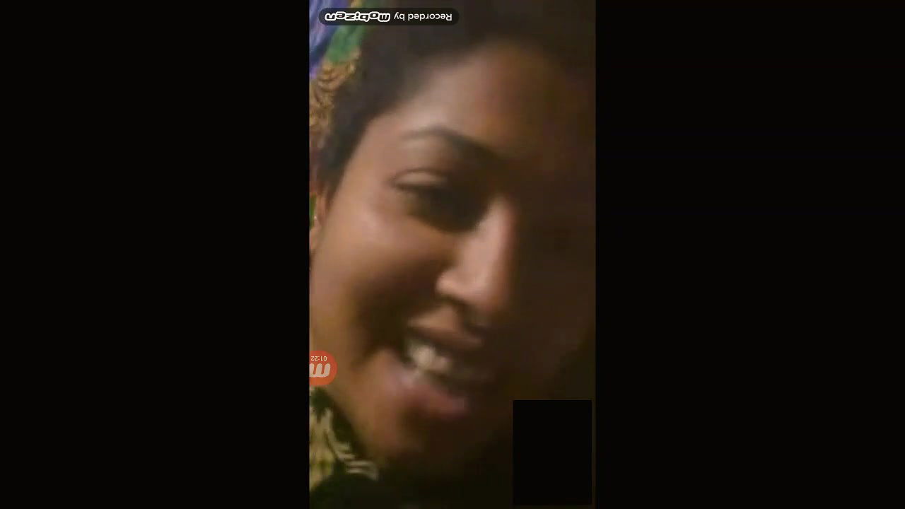 Married Bhabi Showing On videoCall