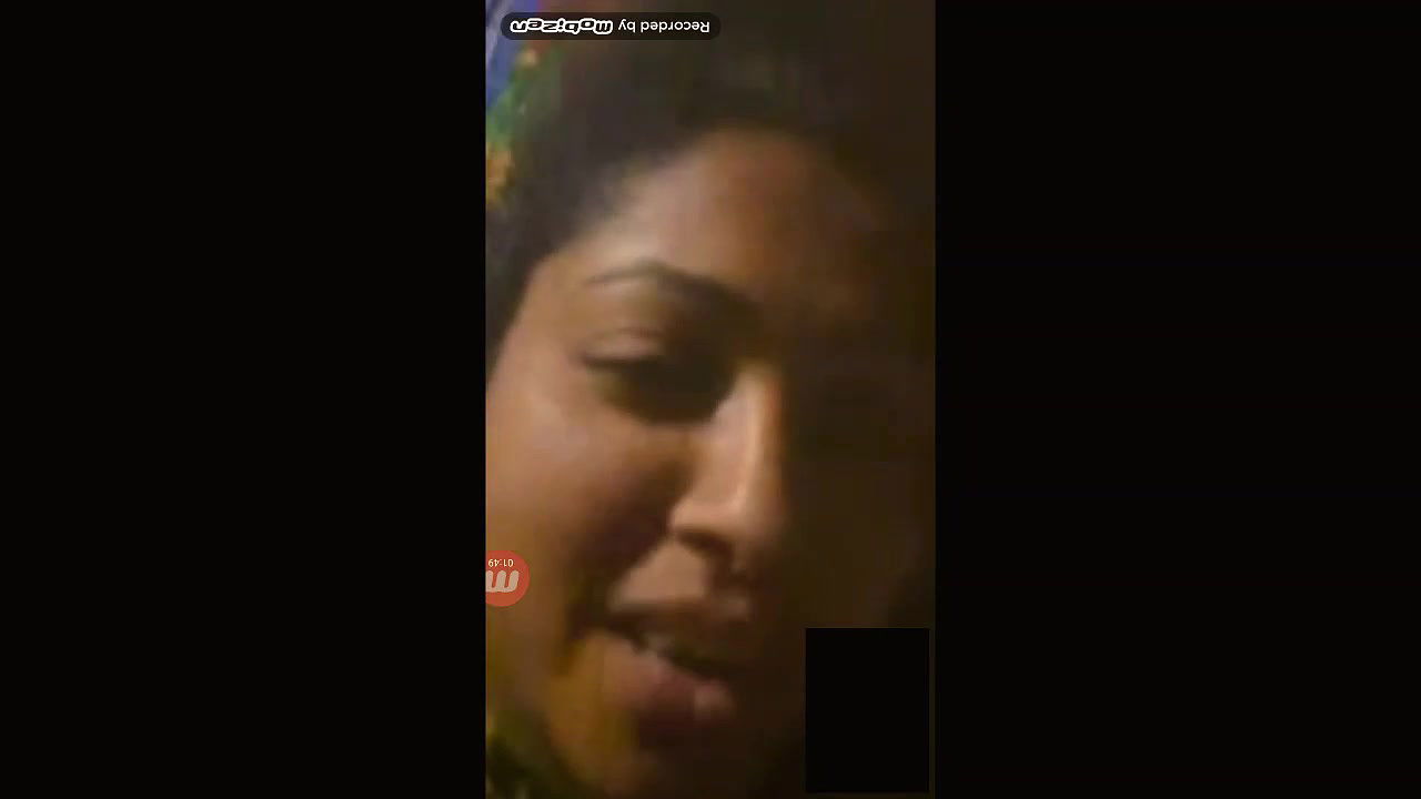 Married Bhabi Showing On videoCall