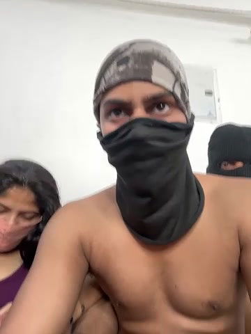 Stripchat-Public.Show-c-tina18teen-2025.04.07.101410