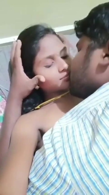 Tamil Wife Boobs Sucking