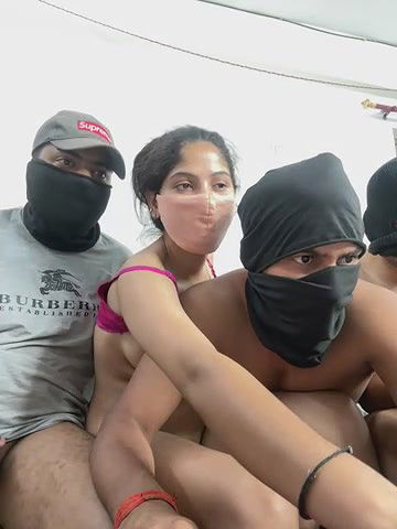 Stripchat-Public.Show-c-tina18teen-2025.04.28.111925