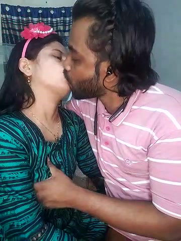 Stripchat-Public.Show-c-Younger_Couples-2025.03.22.172101