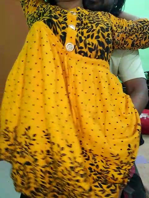 Stripchat-Public.Show-c-Younger_Couples-2025.05.07.020249