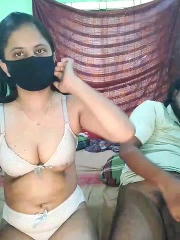 Stripchat-Public.Show-c-Younger_Couples-2025.05.08.084915