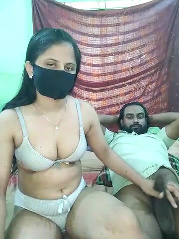 Stripchat-Public.Show-c-Younger_Couples-2025.05.08.084915