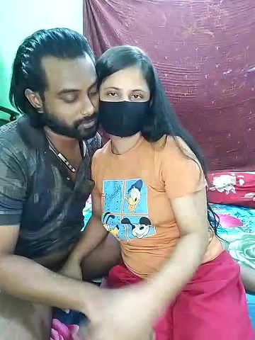 Stripchat-Public.Show-c-Younger_Couples-2025.05.09.170455