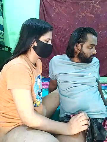 Stripchat-Public.Show-c-Younger_Couples-2025.05.11.175037