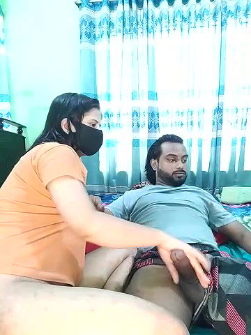 Stripchat-Public.Show-c-Younger_Couples-2025.05.13.031217