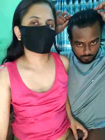 Stripchat-Public.Show-c-Younger_Couples-2025.05.13.105003