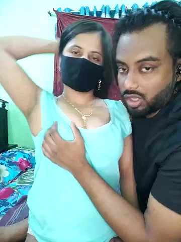 Stripchat-Public.Show-c-Younger_Couples-2025.05.17.031545