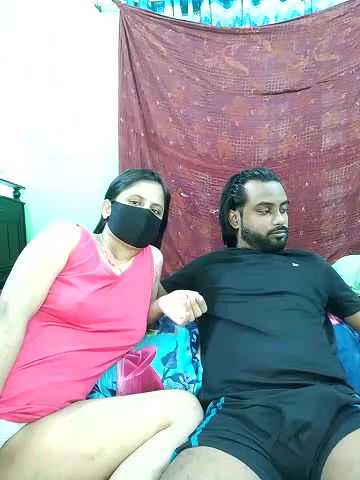 Stripchat-Public.Show-c-Younger_Couples-2025.05.20.034658