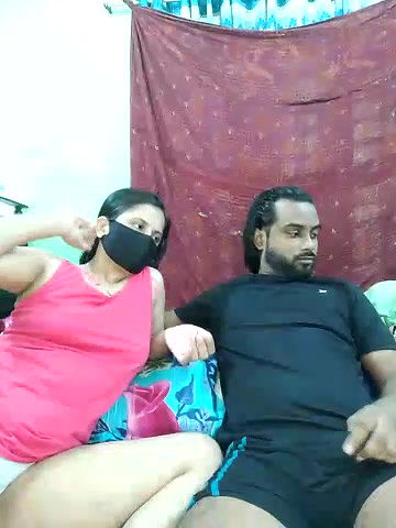 Stripchat-Public.Show-c-Younger_Couples-2025.05.20.034658