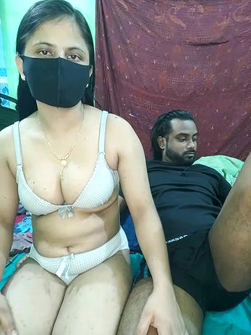 Stripchat-Public.Show-c-Younger_Couples-2025.05.20.100336