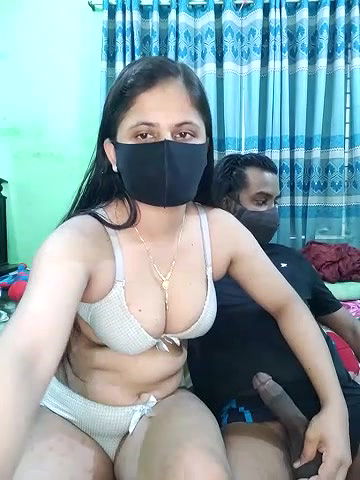 Stripchat-Public.Show-c-Younger_Couples-2025.05.25.031035