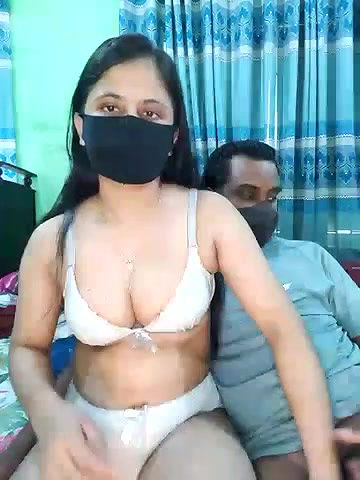 Stripchat-Public.Show-c-Younger_Couples-2025.06.09.035527