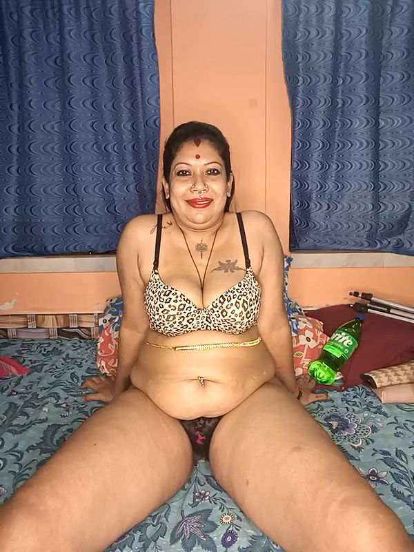 Stripchat-Public.Show-c-YOUR_LOVELY-40-2024.12.11.203242