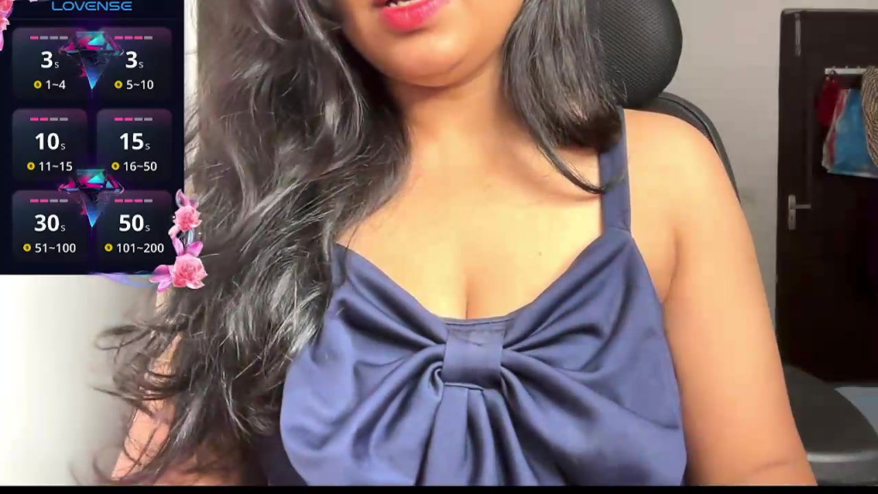 Stripchat-Public.Show-f-Adeline_lilly-2025.06.16.175336