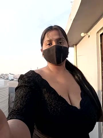 Stripchat-Public.Show-f-Kanak_5-2025.02.24.120827