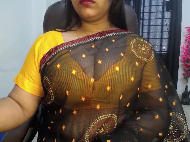 Stripchat-Public.Show-f-Queen_Jessia-2025.01.01.070647