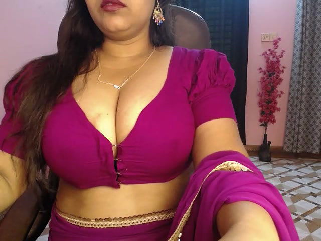 Stripchat-Public.Show-f-Queen_Jessia-2025.05.08.042944