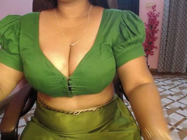 Stripchat-Public.Show-f-Queen_Jessia-2025.05.13.030254