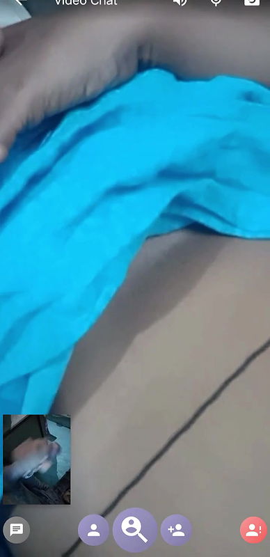 Telugu Bhabhi Shows Boobs on Vc