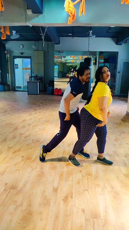 Anupama swathi huge kundi ass shake cheeks crack swollen pussy visible