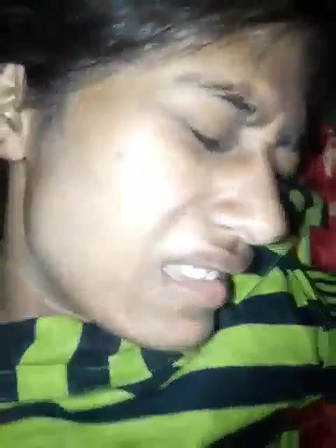 Bengali Boudi Boobs Pressing