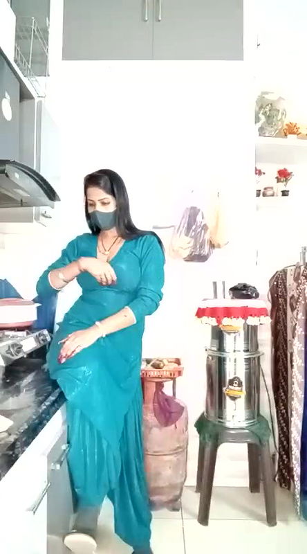 Stripchat-Public.Show-c-Best-Couple-2025.02.12.105627