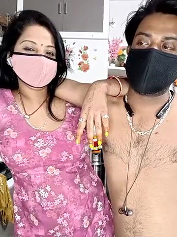 Stripchat-Public.Show-c-Best-Couple-2025.04.04.073404