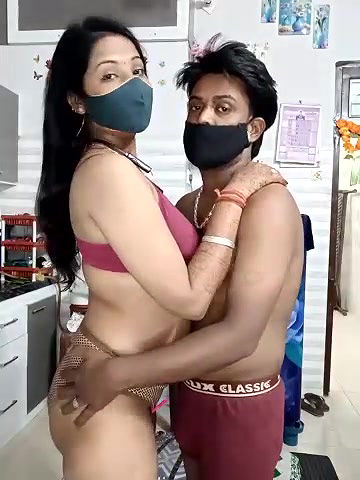 Stripchat-Public.Show-c-Best-Couple-2025.05.02.095953