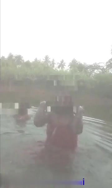 Desi Aunty Bathing in Pond and Fucking with Lover