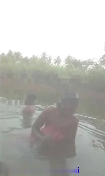 Desi Aunty Bathing in Pond and Fucking with Lover