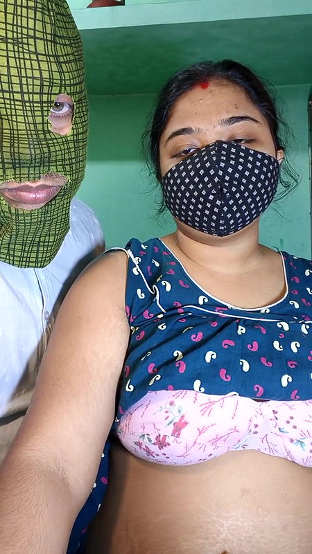 Stripchat-Public.Show-c-Hotty_Mona-2025.01.24.092227