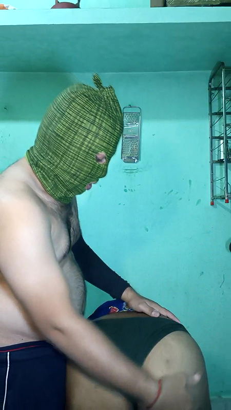 Stripchat-Public.Show-c-Hotty_Mona-2025.02.03.060151