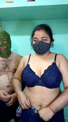 Stripchat-Public.Show-c-Hotty_Mona-2025.02.12.072552