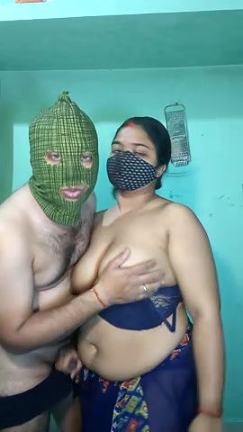 Stripchat-Public.Show-c-Hotty_Mona-2025.02.18.045900