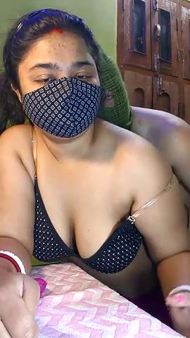 Stripchat-Public.Show-c-Hotty_Mona-2025.04.10.180504