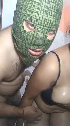 Stripchat-Public.Show-c-Hotty_Mona-2025.04.16.055028