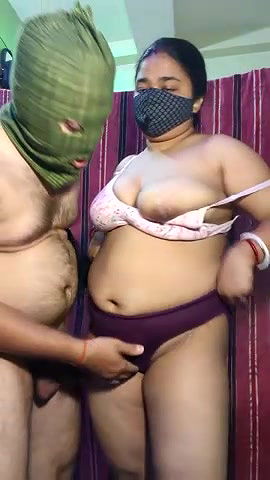 Stripchat-Public.Show-c-Hotty_Mona-2025.04.23.182543