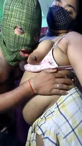 Stripchat-Public.Show-c-Hotty_Mona-2025.04.23.182543