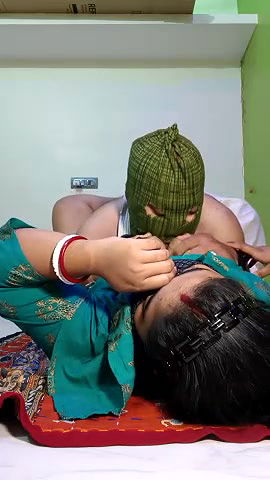 Stripchat-Public.Show-c-Hotty_Mona-2025.05.04.180425