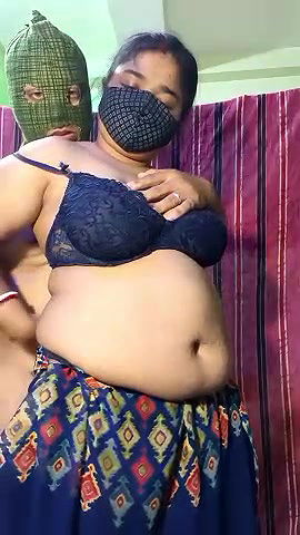 Stripchat-Public.Show-c-Hotty_Mona-2025.05.05.172127