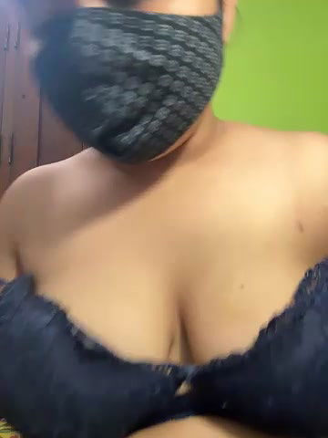 Stripchat-Public.Show-c-Hotty_Mona-2025.05.06.082654