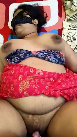 Stripchat-Public.Show-c-Hotty_Mona-2025.05.31.170203