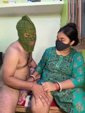 Stripchat-Public.Show-c-Hotty_Mona-2025.06.17.171118