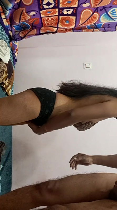 Stripchat-Public.Show-c-Housewife99-2025.02.12.085948